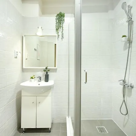 Smardan Street Serenity - Cozy Retreat In Bucharest's Core Bukarest