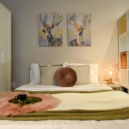 Smardan Street Serenity - Cozy Retreat In Bucharest's Core Бухарест