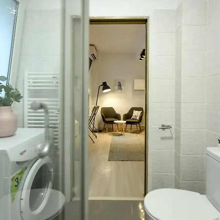 Smardan Street Serenity - Cozy Retreat In Bucharest's Core Lägenhet